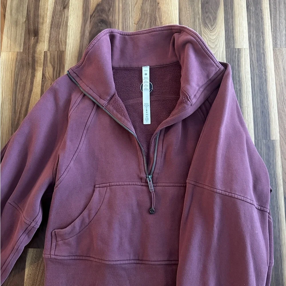 lululemon athletica Burgundy Jacket - Picture 1 of 2